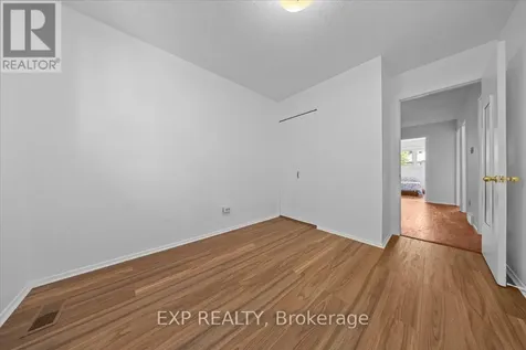 21 Midland Crescent Ottawa ON K2H 8P6