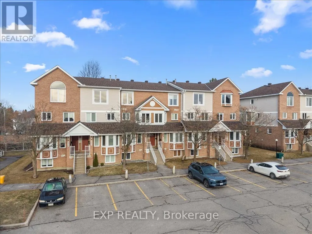 6287 Tealwood Place Ottawa ON K1C 7J9