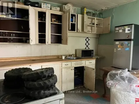 1086 3rd Avenue East Owen Sound ON N4K 2L2