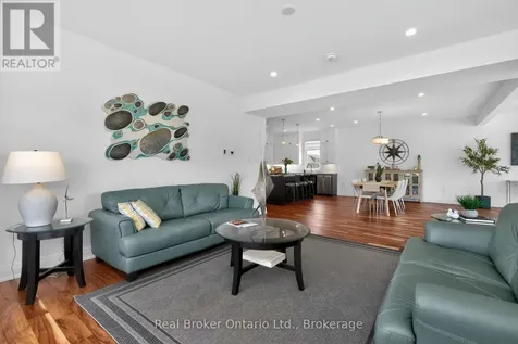 38 Magazine Street Penetanguishene ON L9M 0W7