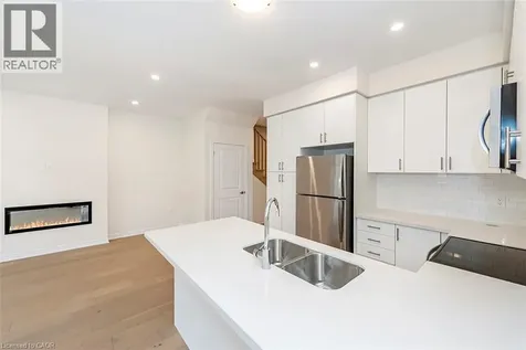 15 Linden Park Lane Hamilton ON L9A 1Y1