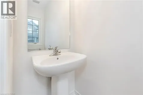 15 Linden Park Lane Hamilton ON L9A 1Y1