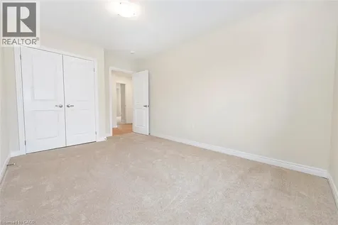 15 Linden Park Lane Hamilton ON L9A 1Y1
