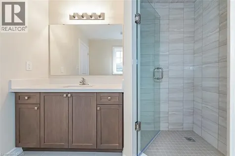 15 Linden Park Lane Hamilton ON L9A 1Y1