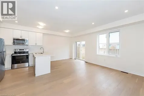 15 Linden Park Lane Hamilton ON L9A 1Y1