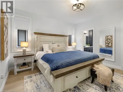 68 Cedar Street Paris ON N3L 0L4