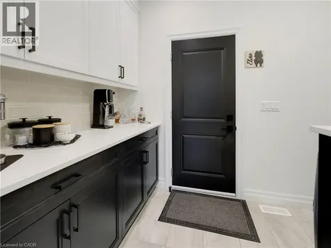 68 Cedar Street Paris ON N3L 0L4