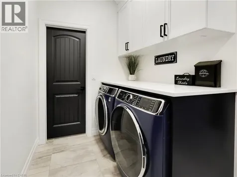 68 Cedar Street Paris ON N3L 0L4