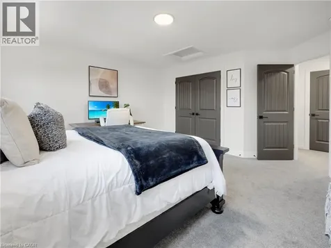 68 Cedar Street Paris ON N3L 0L4