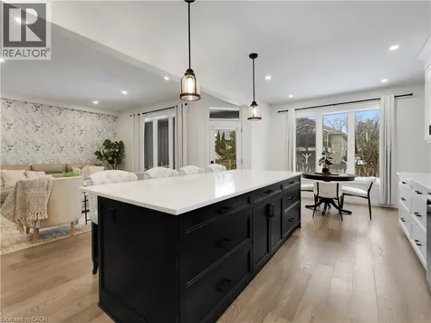 68 Cedar Street Paris ON N3L 0L4