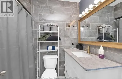 3484 Peter Street Windsor ON N9C 1J3