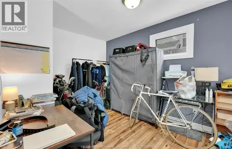 3484 Peter Street Windsor ON N9C 1J3