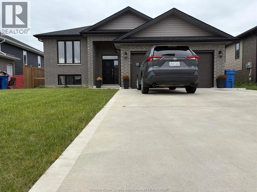 407 Thompson Avenue Amherstburg ON N9V 4A4
