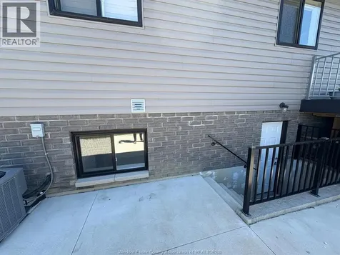 407 Thompson Avenue Amherstburg ON N9V 4A4