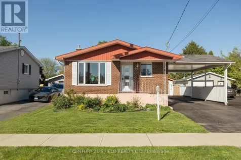 1107 Grand Avenue Cornwall ON K6H 4T6