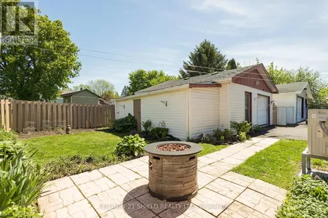 1107 Grand Avenue Cornwall ON K6H 4T6