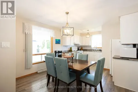 1107 Grand Avenue Cornwall ON K6H 4T6