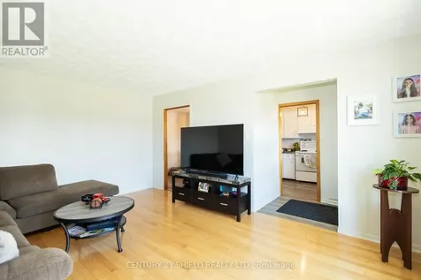 1107 Grand Avenue Cornwall ON K6H 4T6