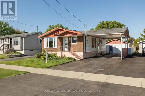 1107 Grand Avenue Cornwall ON K6H 4T6