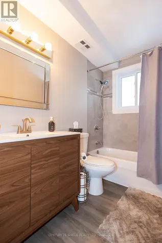 1107 Grand Avenue Cornwall ON K6H 4T6