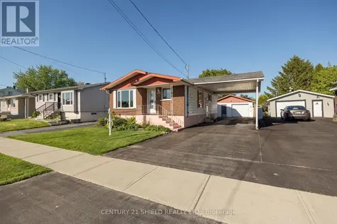 1107 Grand Avenue Cornwall ON K6H 4T6