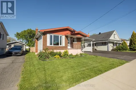 1107 Grand Avenue Cornwall ON K6H 4T6