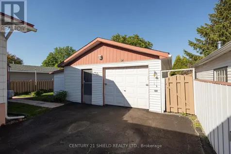 1107 Grand Avenue Cornwall ON K6H 4T6