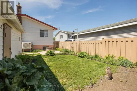 1107 Grand Avenue Cornwall ON K6H 4T6