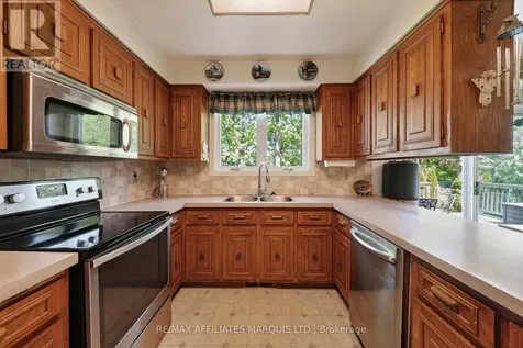 1607 Charles Street Cornwall ON K6J 1Z3