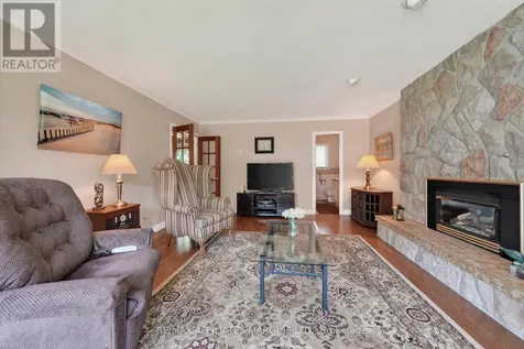 1607 Charles Street Cornwall ON K6J 1Z3
