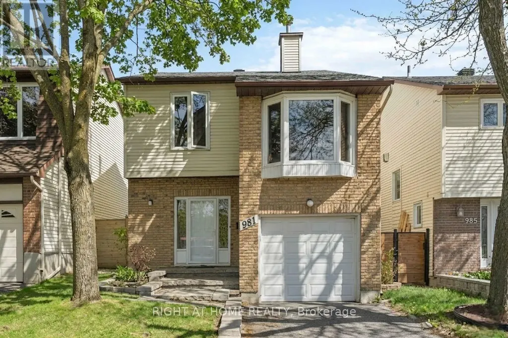 981 Barwell Avenue Ottawa ON K2B 8H4
