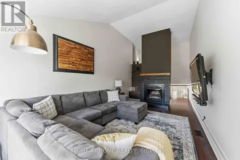 981 Barwell Avenue Ottawa ON K2B 8H4