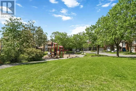 981 Barwell Avenue Ottawa ON K2B 8H4