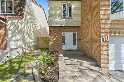 981 Barwell Avenue Ottawa ON K2B 8H4