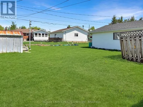 21 Clark Street Kapuskasing ON P5N 1L3