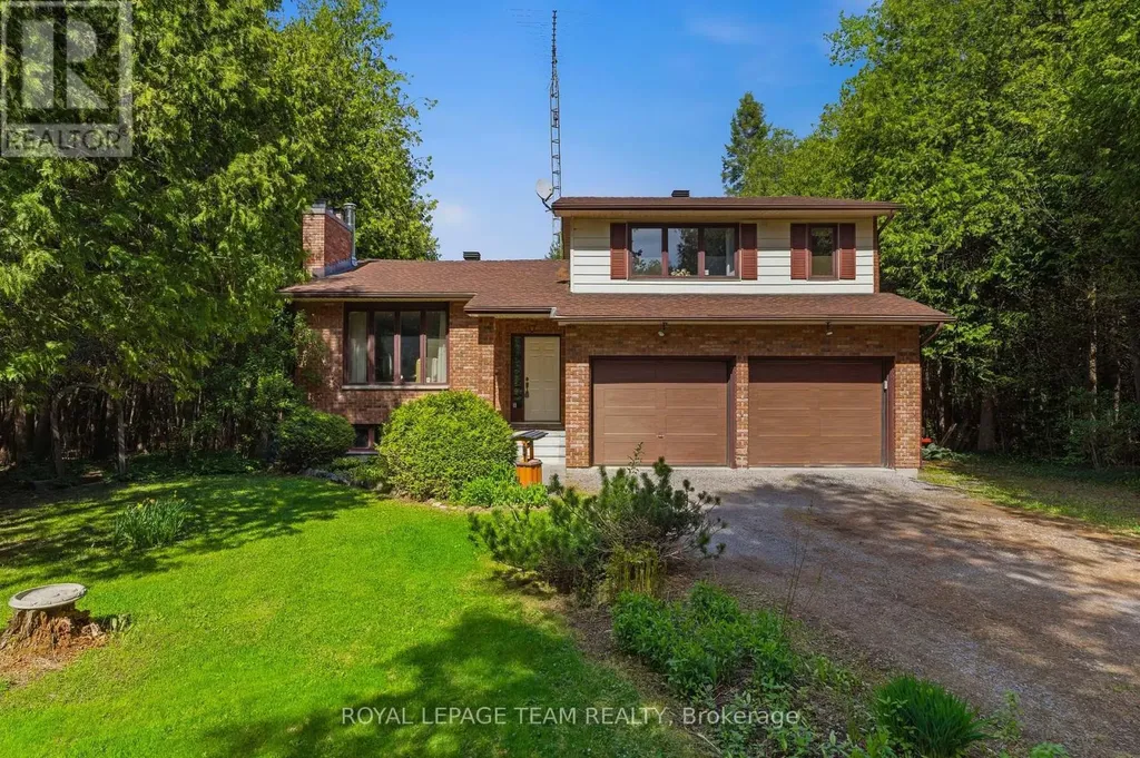116 Deerwood Drive Ottawa ON K0A 2H0