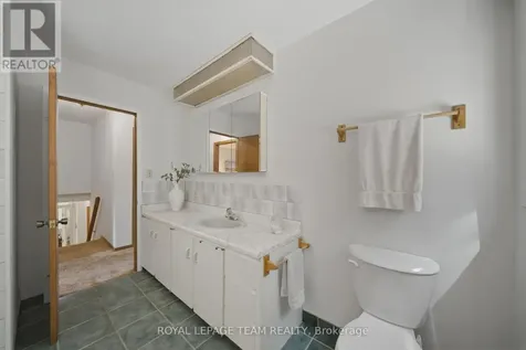 116 Deerwood Drive Ottawa ON K0A 2H0