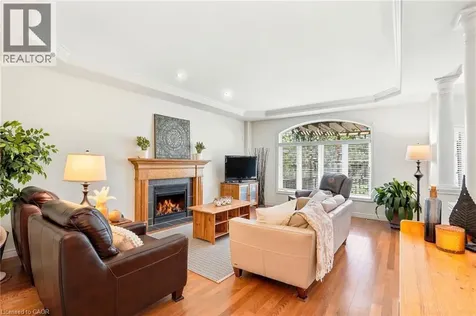 16 Oldmill Road Ancaster ON L9G 5E2