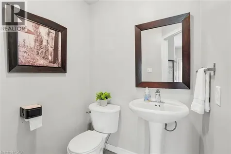 16 Oldmill Road Ancaster ON L9G 5E2