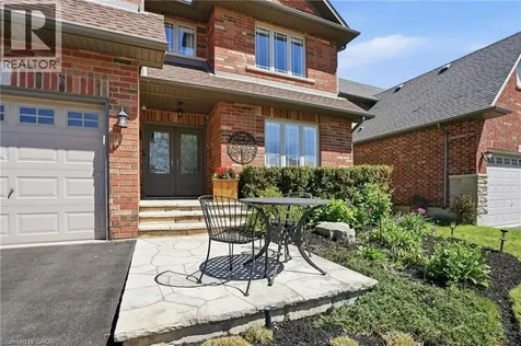 16 Oldmill Road Ancaster ON L9G 5E2