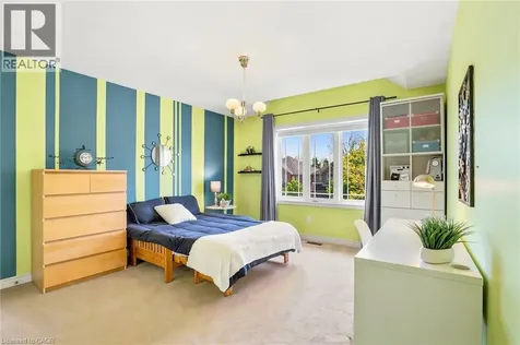 16 Oldmill Road Ancaster ON L9G 5E2