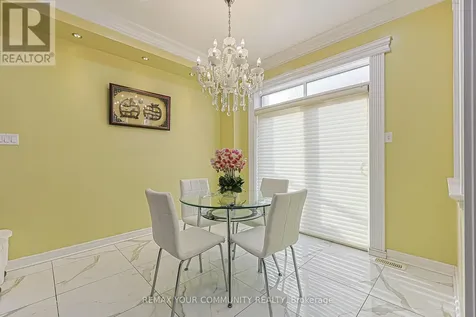 16 Foshan Avenue Markham (berczy) ON L6C 0S1