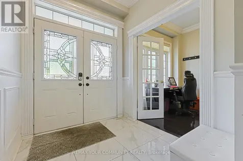 16 Foshan Avenue Markham (berczy) ON L6C 0S1