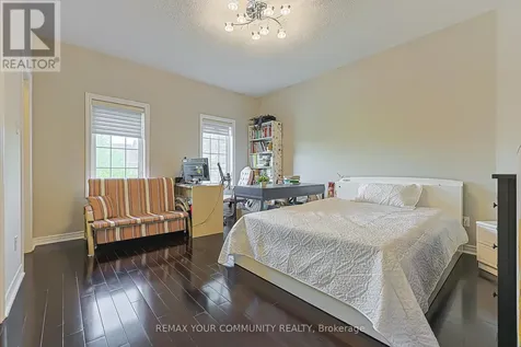 16 Foshan Avenue Markham (berczy) ON L6C 0S1