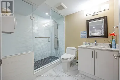 16 Foshan Avenue Markham (berczy) ON L6C 0S1