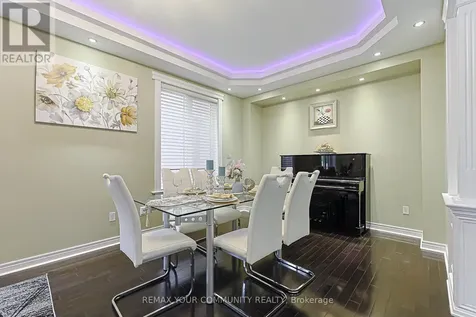 16 Foshan Avenue Markham (berczy) ON L6C 0S1