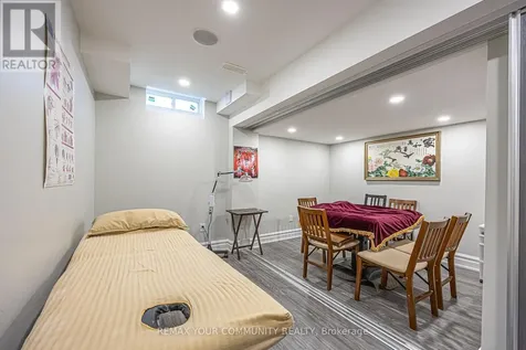 16 Foshan Avenue Markham (berczy) ON L6C 0S1