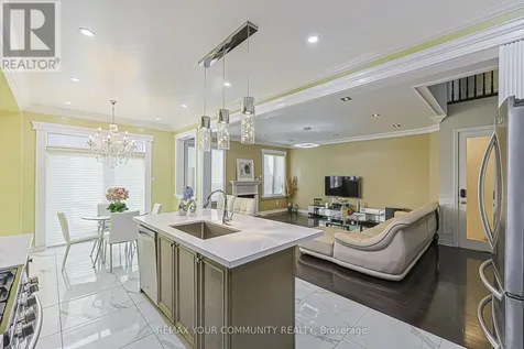 16 Foshan Avenue Markham (berczy) ON L6C 0S1