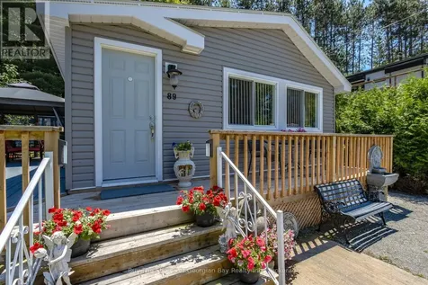 89 Andrew Drive Tiny ON L9M 0B4