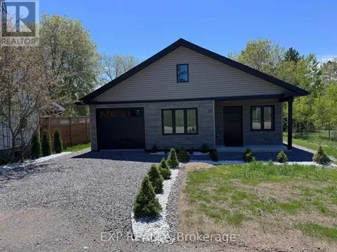 15 Zilney Street Madawaska Valley ON K0J 1B0
